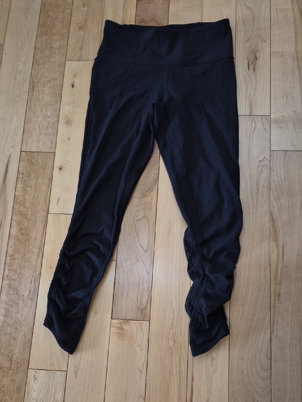 Girls Size 14 Ivivva Black Ruched Hem Yoga Leggings